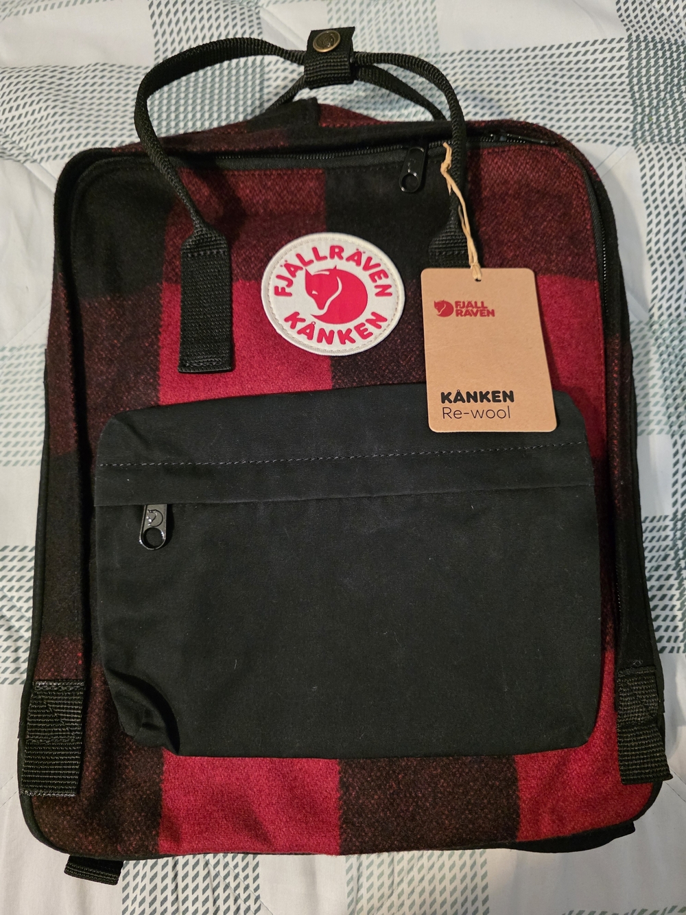 NWT! Fjällräven Kånken Re-Wool Backpack – Red & Black 23330